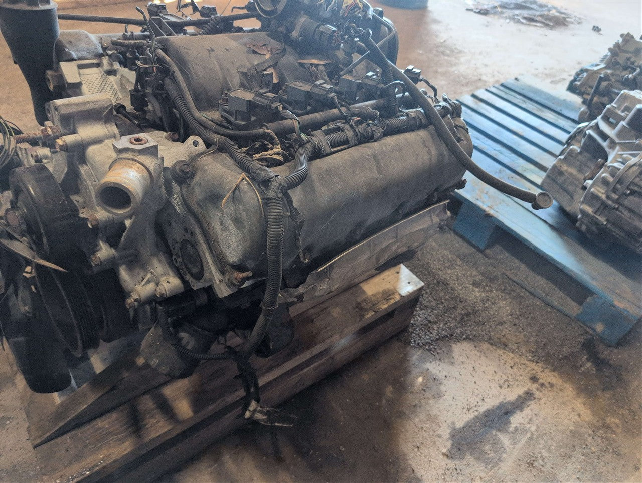 1999 2000 Jeep Grand Cherokee, Dodge Dakota, Dodge Durango Passenger Side Right Cylinder Head R