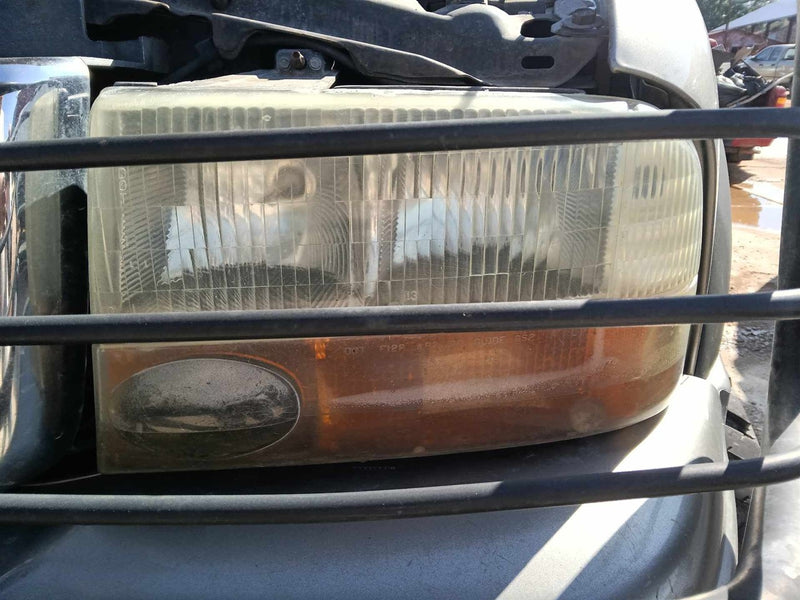 1998 thru 2005 Chevrolet Blazer S10 Jimmy S15, GMC S10 S15 Sonoma, Oldsmobile Bravada Driver Side Left Headlight Headlamp