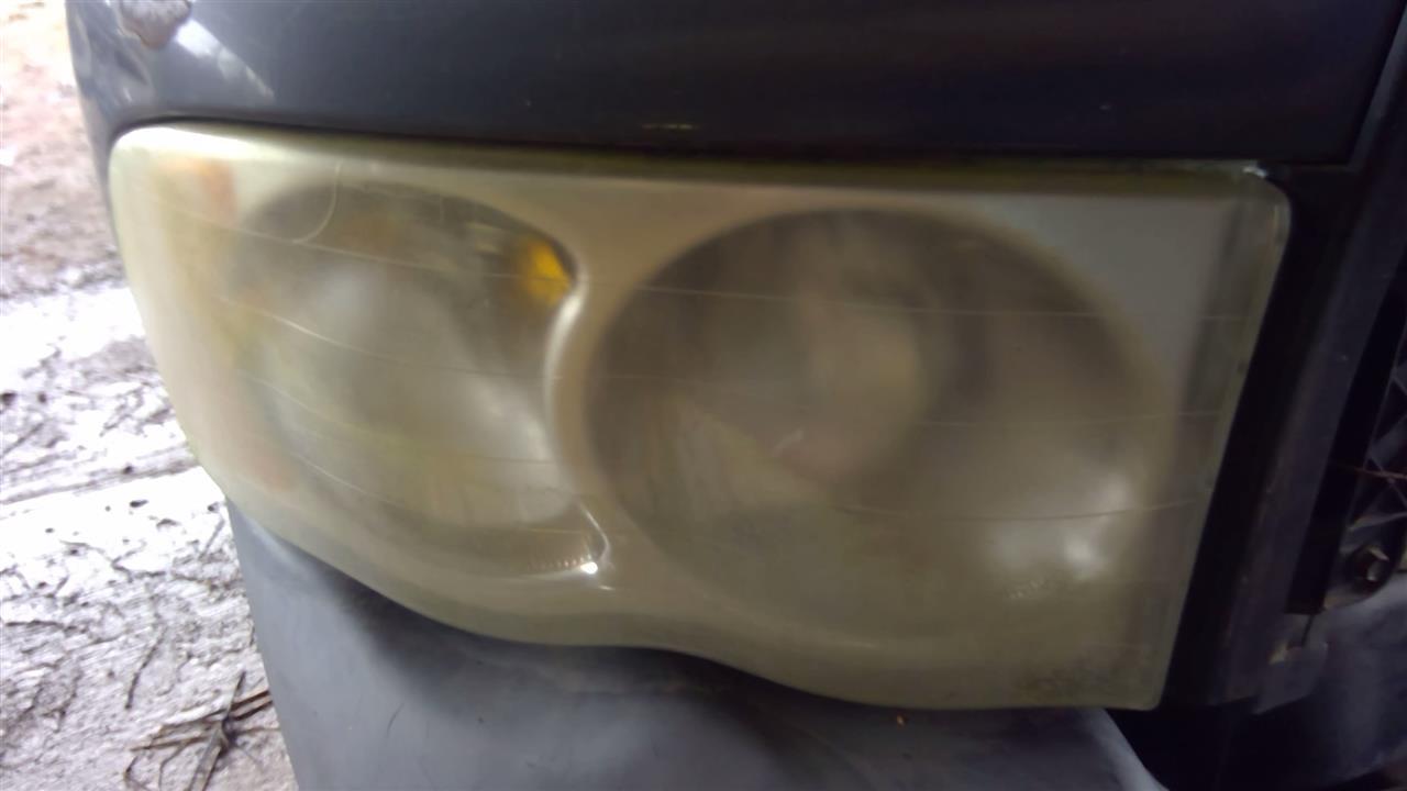 2002 2003 2004 2005 Dodge 1500, Dodge 2500, Dodge 3500 Passenger Side Right Headlight Headlamp Assembly R