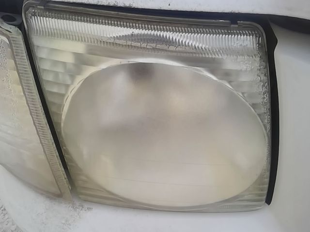 2001 thru 2005 Ford Explorer Passenger Side Right Headlight Headlamp Assembly R
