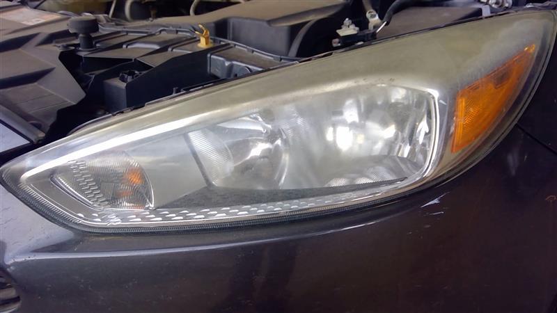 2015 2016 2017 2018 Ford Focus Driver Side Left Headlight Headlamp Assembly halogen L