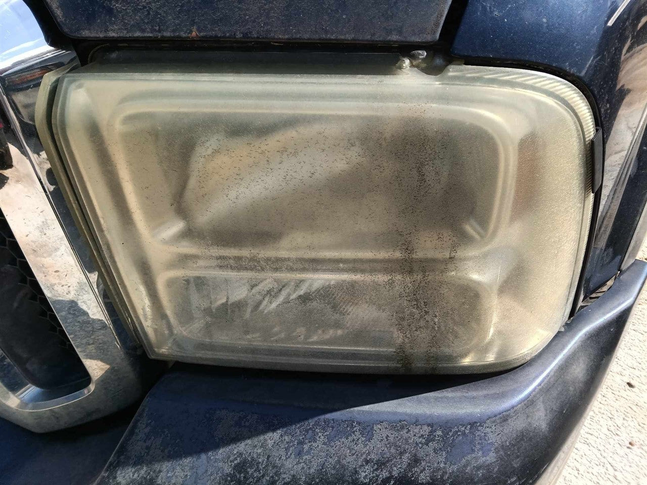 2005 2006 2007 Ford F250SD, Ford F350SD, Ford Excursion Driver Side Left Headlight Headlamp Assembly L