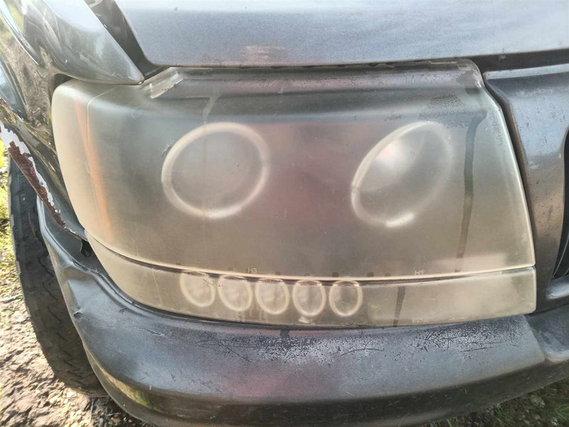 1999 thru 2004 Jeep Grand Cherokee Passenger Side Right Headlight Headlamp Assembly R