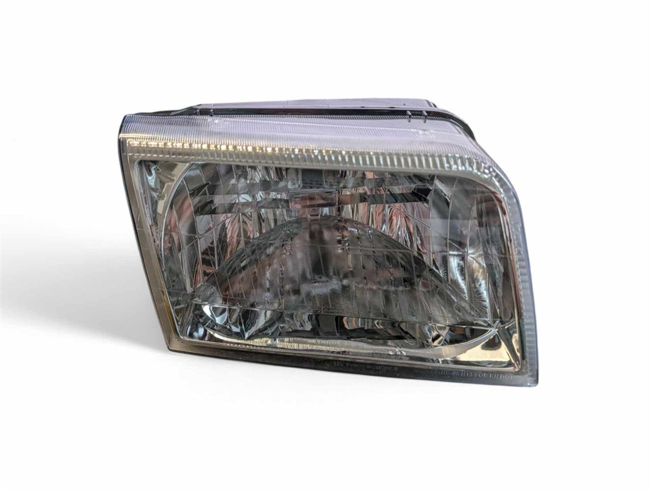 2006 thru 2011 Mercury Grand Marquis Passenger Side Right Headlight Headlamp Assembly R