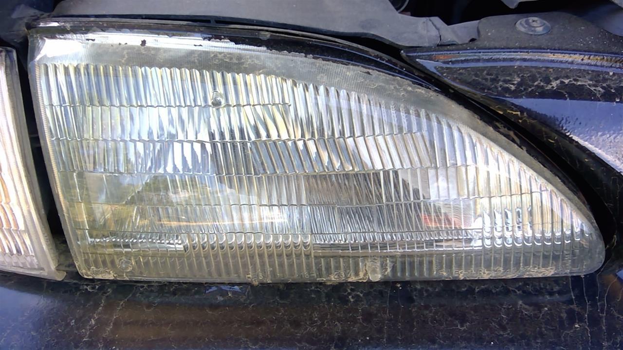 1994 thru 1998 Ford Mustang Passenger Side Right Headlight Headlamp Assembly