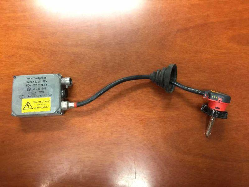 2000 2001 2002 2003 BMW X5 Passenger Side Right Headlight Headlamp Assembly with xenon HID clear turn signal lens R