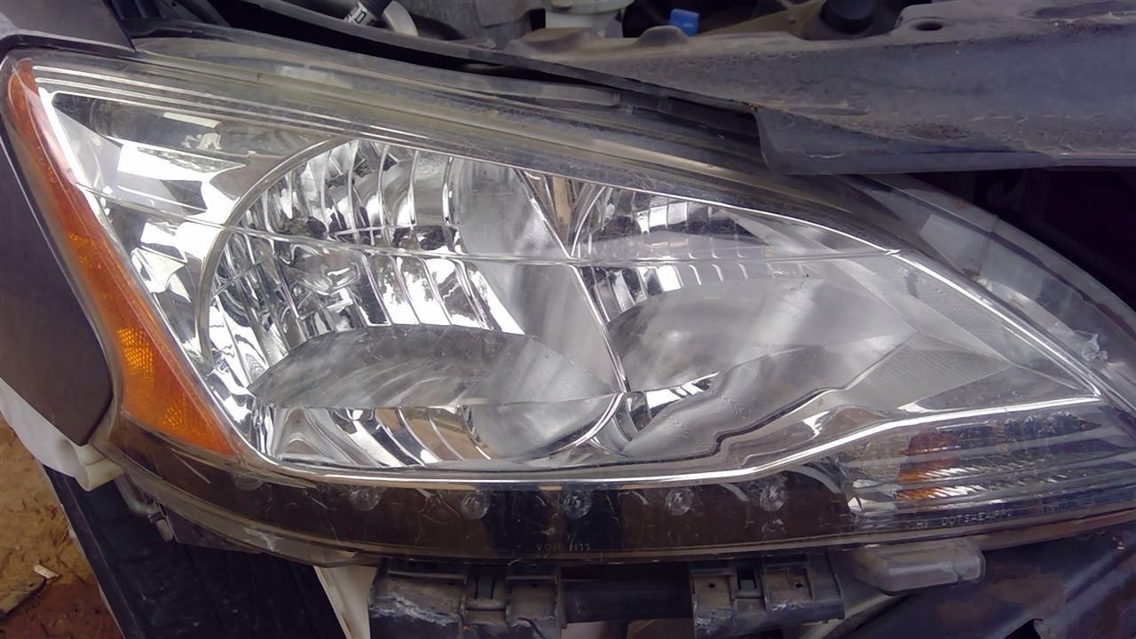 2013 2014 2015 Nissan Sentra Passenger Side Right Headlight Headlamp Assembly halogen with LED accents R