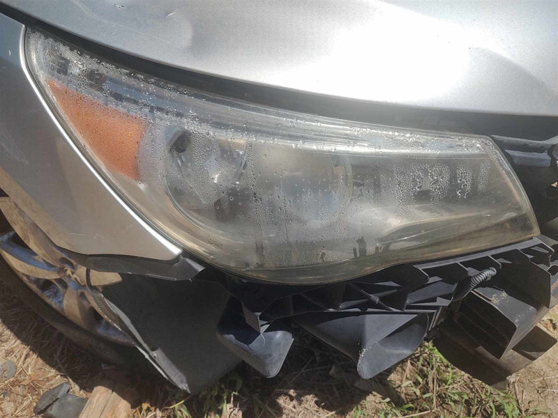 2009 thru 2014 Volkswagen Routan Passenger Side Right Headlight Headlamp Assembly halogen R