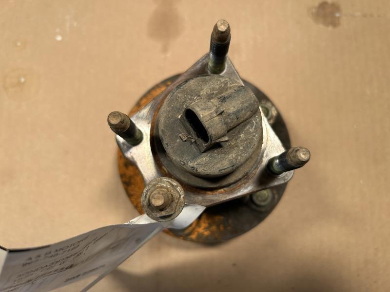 2007 thru 2011 Chevrolet HHR, Chevrolet Cobalt, Pontiac G5 HUB Rear