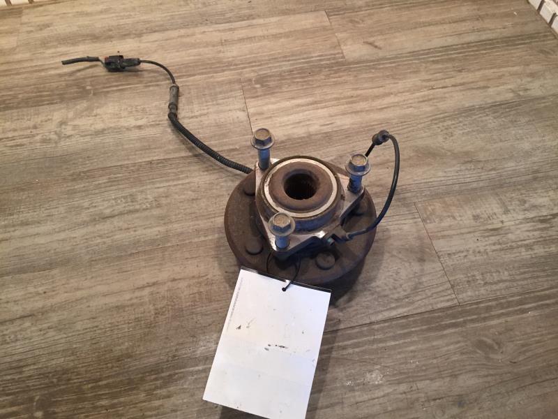 2012 Dodge 1500 HUB Front