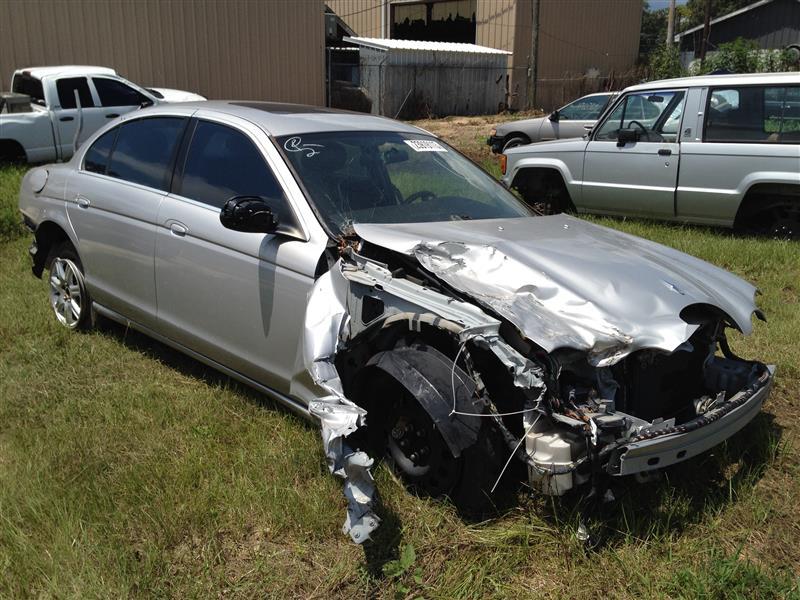 Donor vehicle 2003 Jaguar S Type (Stock #144063)