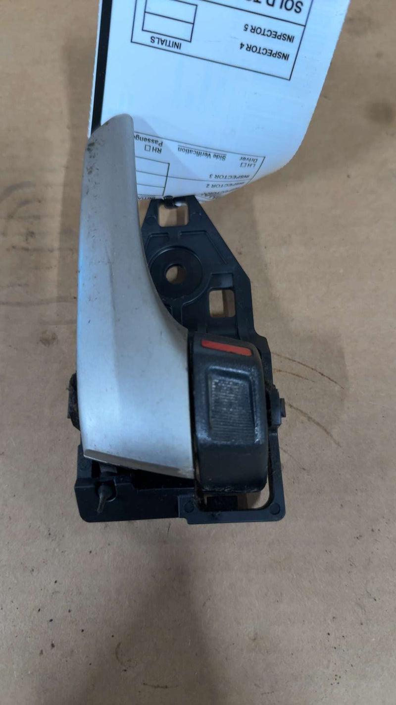 Used OEM Passenger Side Right Door Handle, Exterior from 2013 Toyota Camry