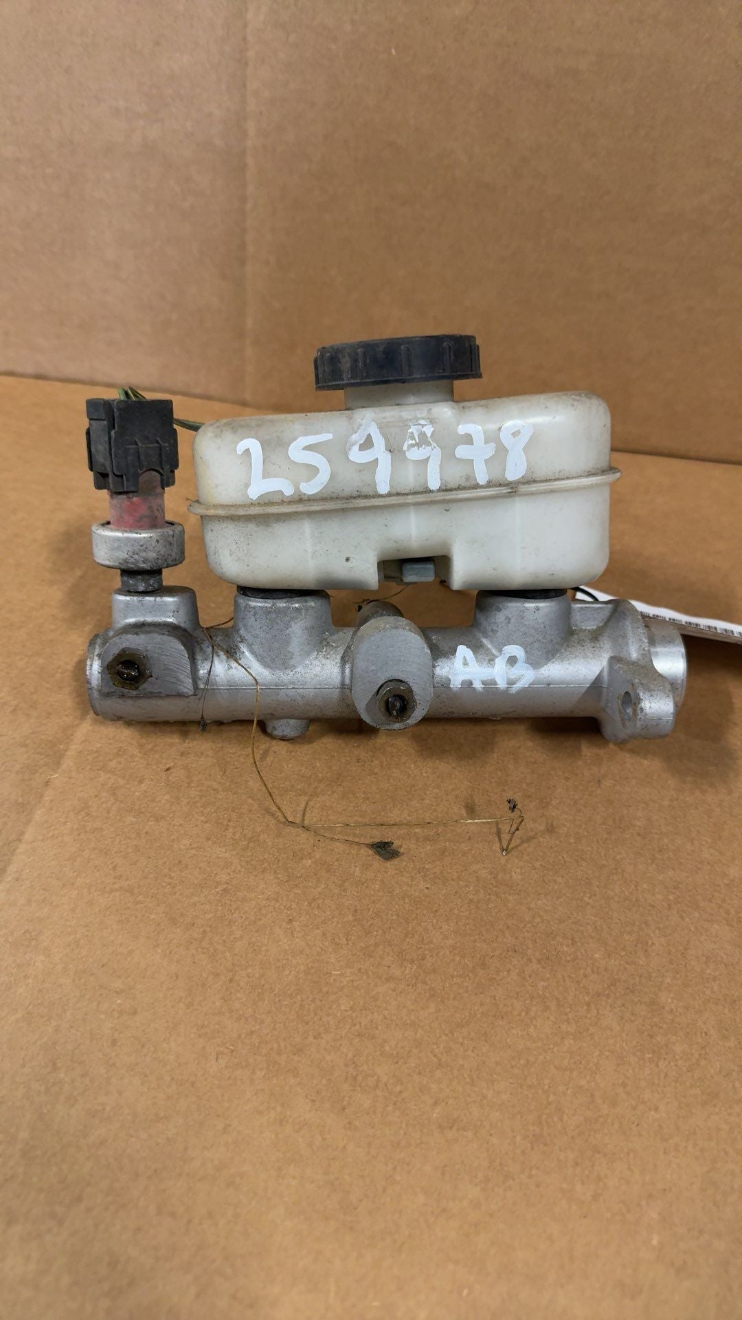 1998 thru 2005 Ford Explorer, Mercury Mountaineer, Mazda B2500, Ford Ranger and 4 more Brake Master CYL