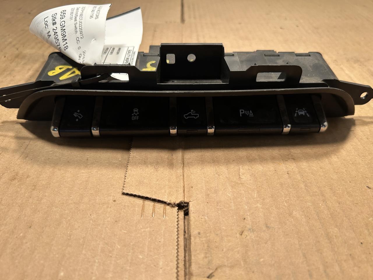 2018 GMC Sierra 1500 DSH INT Seat Switch