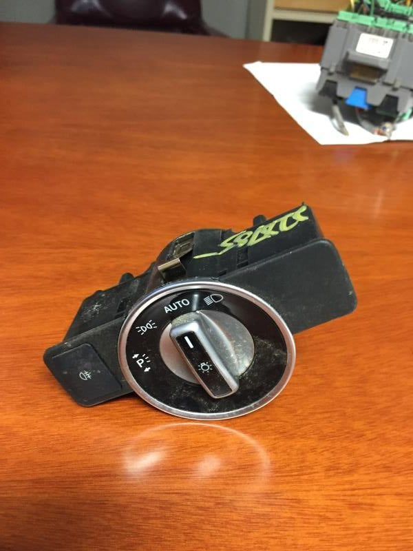 2016 Mercedes Benz Mercedes GLE Class DSH INT Seat Switch