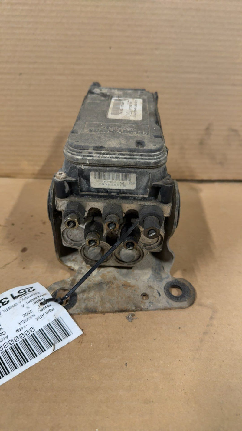 2000 2001 2002 Ford Expedition, Lincoln Navigator ABS Anti Lock Brake Pump Control Module Assembly