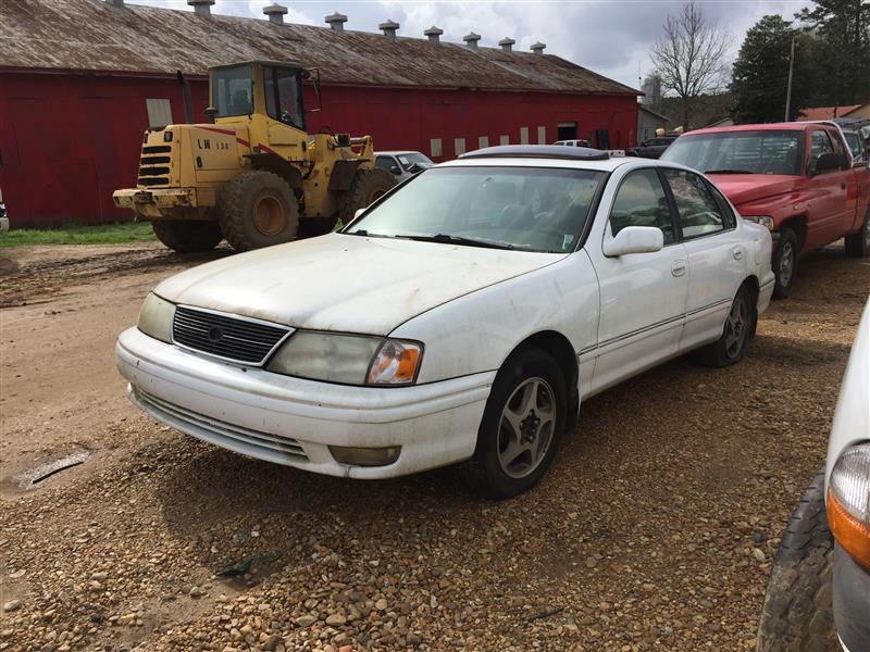 Donor vehicle 1998 Toyota Avalon (Stock #207442)