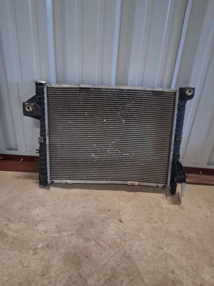 Used OEM Radiator from 2006 Dodge 1500
