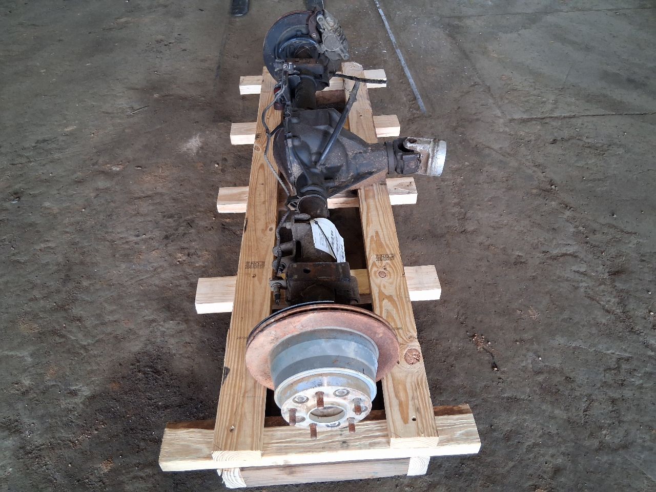 1998 thru 2004 GMC S10 S15 Sonoma, Isuzu Hombre Axle Assembly RR 4x4