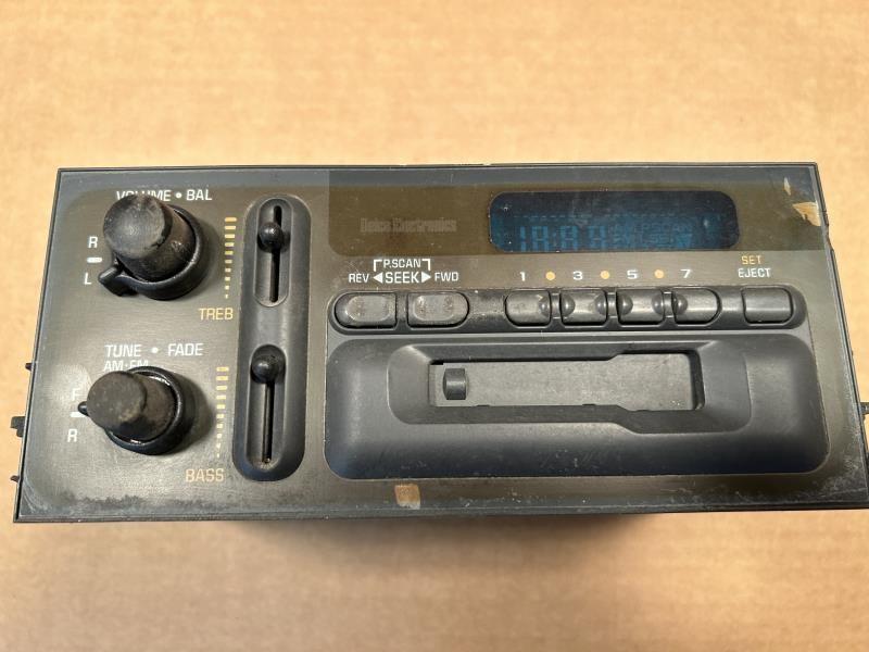 1995 thru 2005 Chevrolet Astro, GMC Safari gmc, Chevrolet 3500, Chevrolet Suburban 1500 and 25 more Radio Stereo Audio Head