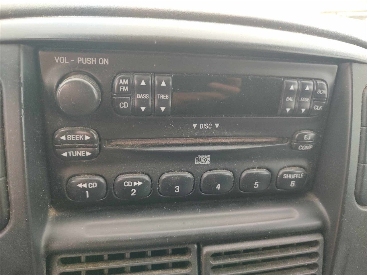 2002 2003 2004 Ford Explorer, Mercury Mountaineer Radio Stereo Audio Head Unit AM FM CD single disc