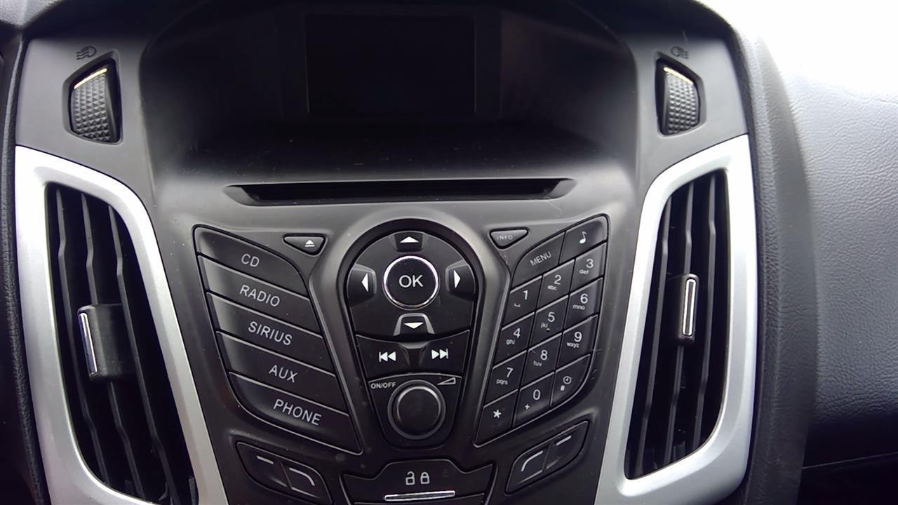 2012 2013 Ford Focus Radio Stereo Audio Head Unit control panel with voice recognition Sync