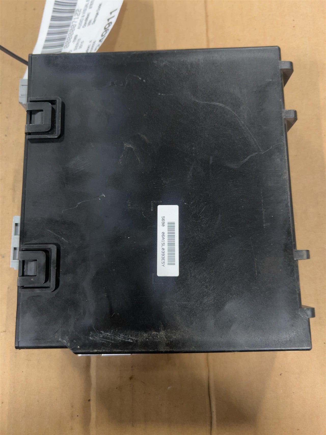 2015 Chevrolet Suburban 1500, Chevrolet Tahoe, GMC Sierra 1500, GMC Yukon and 1 more Radio Stereo Audio Head Unit receiver
