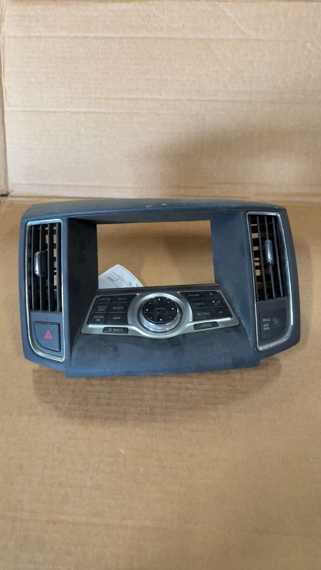 2012 2013 2014 Nissan Maxima Radio Stereo Audio Head Unit control and climate front dash mounted