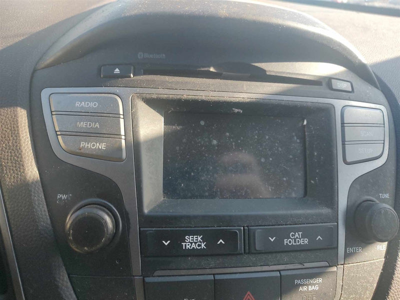 2014 2015 Hyundai Tucson Radio Stereo Audio Head Unit without navigation receiver US market