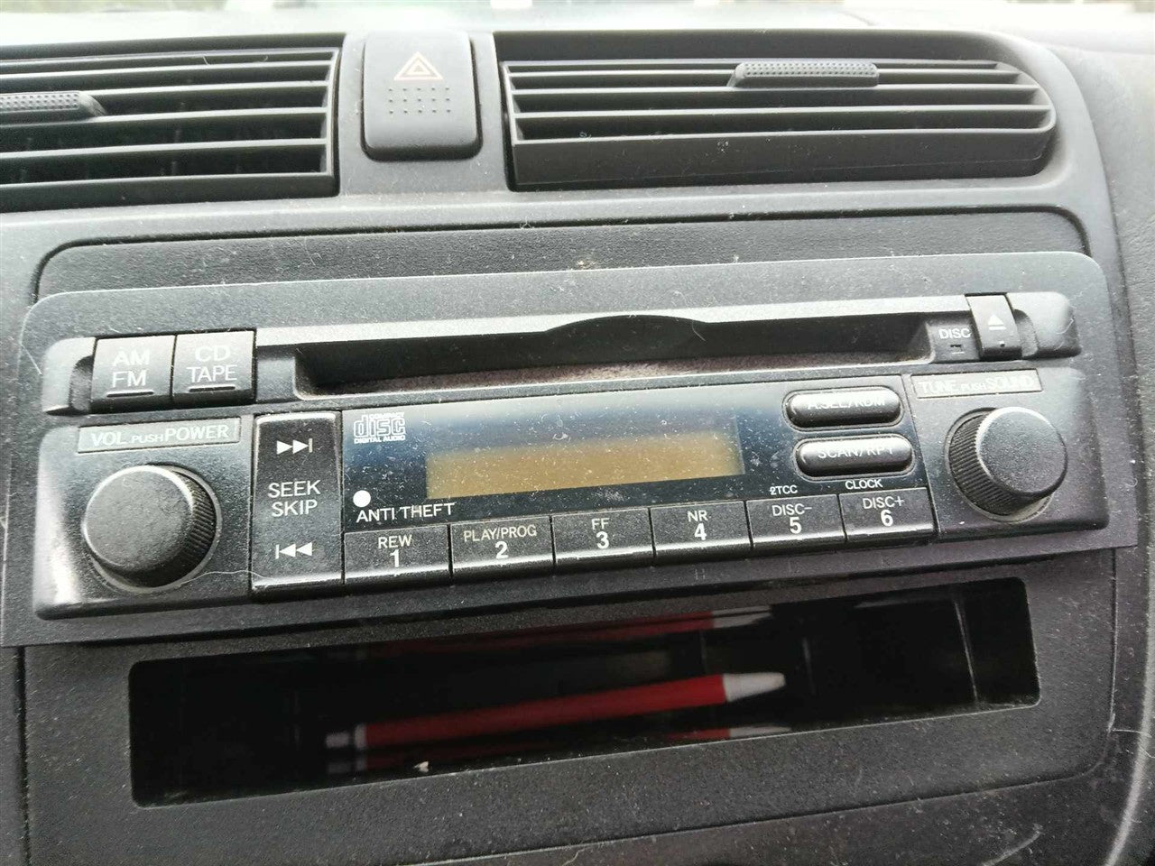 2004 2005 Honda Civic Radio Stereo Audio Head Unit AM FM CD Cpe