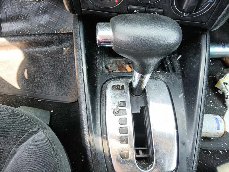 Donor vehicle 2002 Volkswagen Jetta (Stock #251167)