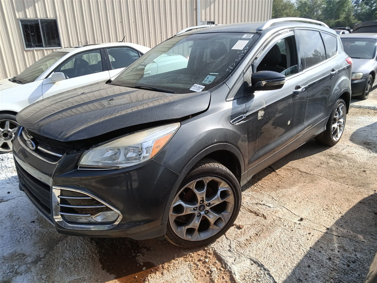 Donor vehicle 2016 Ford Escape (Stock #261541)