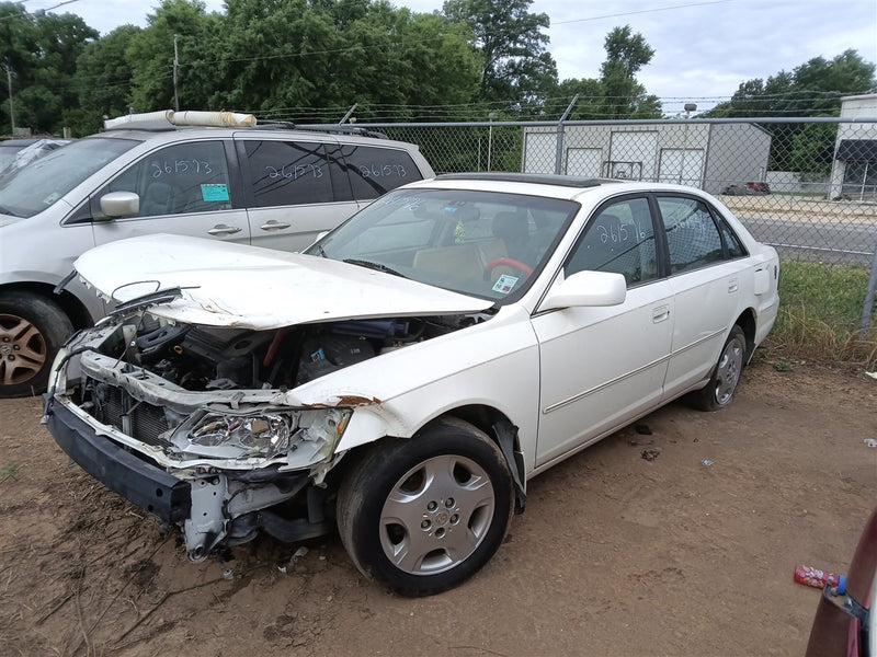 Donor vehicle 2004 Toyota Avalon (Stock #261576)