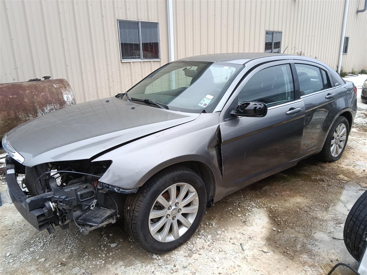 Donor vehicle 2013 Chrysler 200 (Stock #261596)