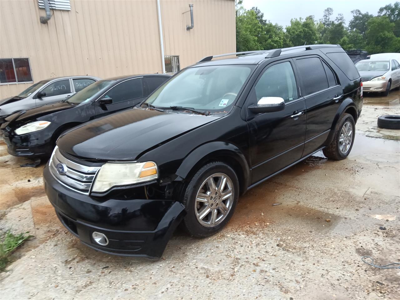 Donor vehicle 2008 Ford Taurus X (Stock #261620)