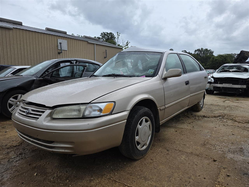Donor vehicle 1999 Toyota Camry (Stock #261656)