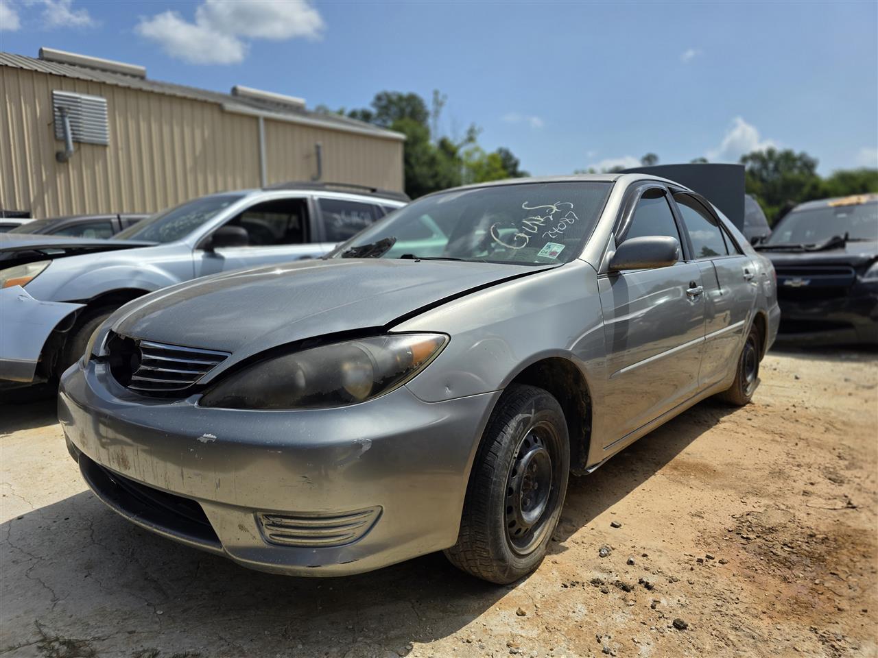Donor vehicle 2005 Toyota Camry (Stock #261670)
