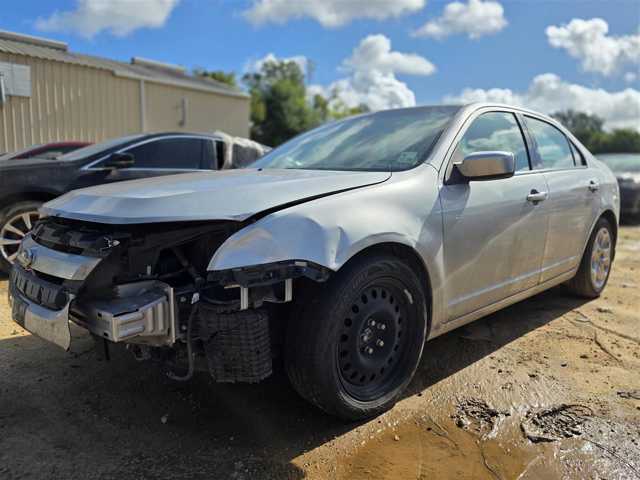 Donor vehicle 2010 Ford Fusion (Stock #261690)