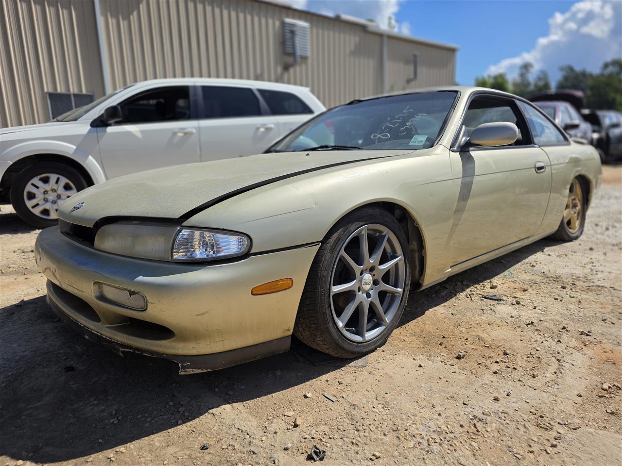 Donor vehicle 1995 Nissan 240SX (Stock #261701)