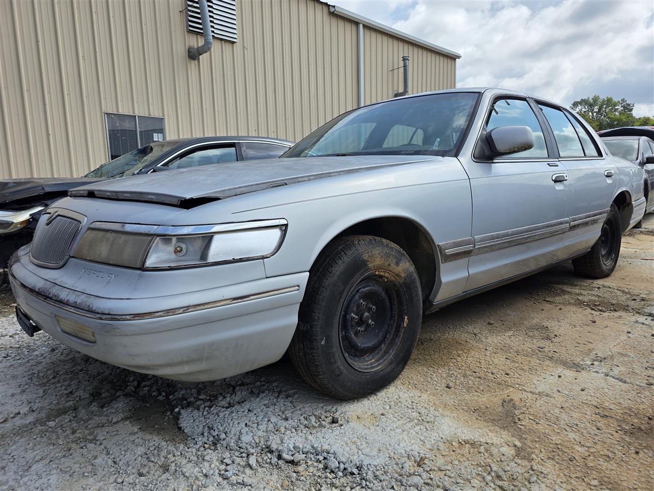 Donor vehicle 1996 Mercury Grand Marquis (Stock #261713)