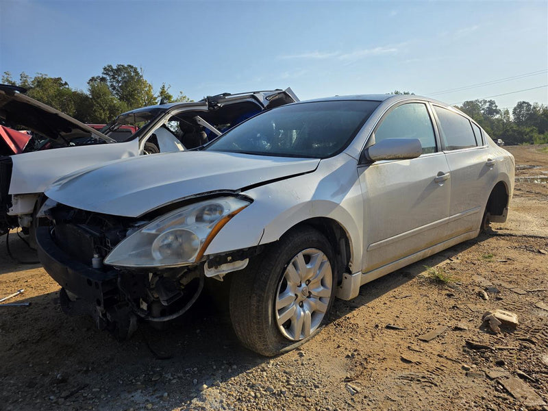 Donor vehicle 2011 Nissan Altima (Stock #261728)