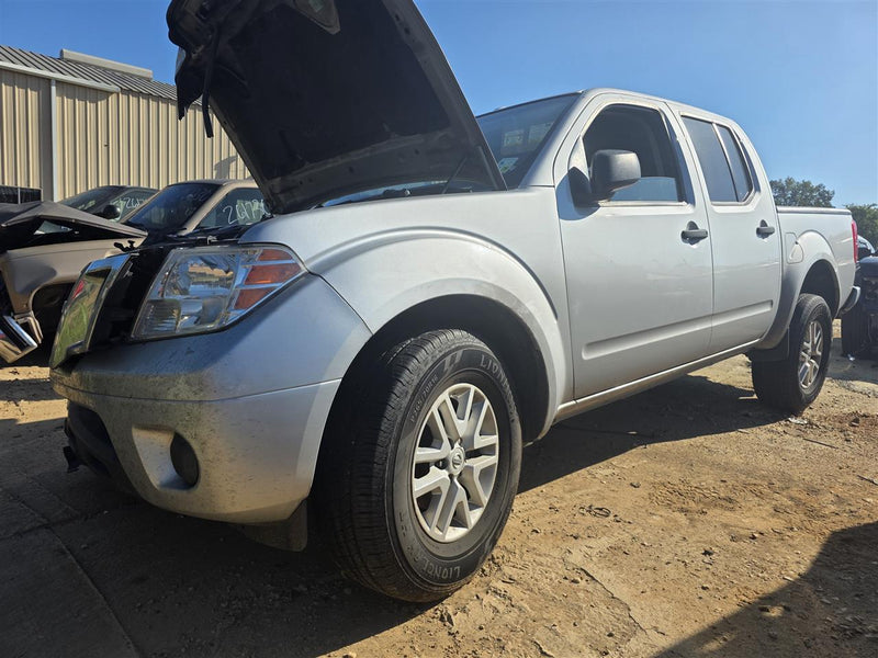 Donor vehicle 2014 Nissan Frontier (Stock #261744)