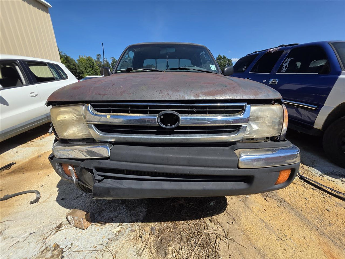 Donor vehicle 1999 Toyota Tacoma (Stock #261754)