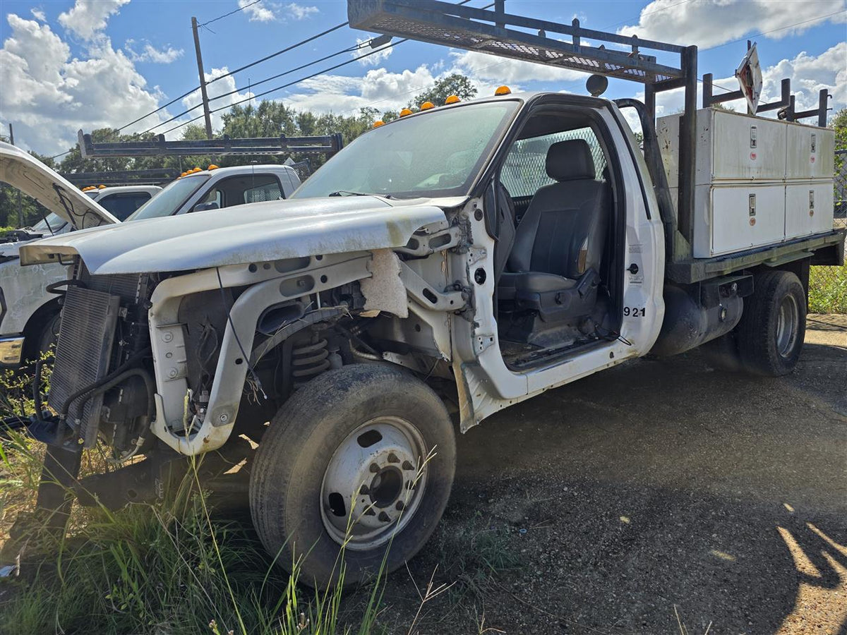 2012 Ford F-350 Super Duty donor vehicle, stock #261780
