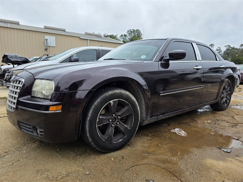 Donor vehicle 2005 Chrysler 300 (Stock #261788)