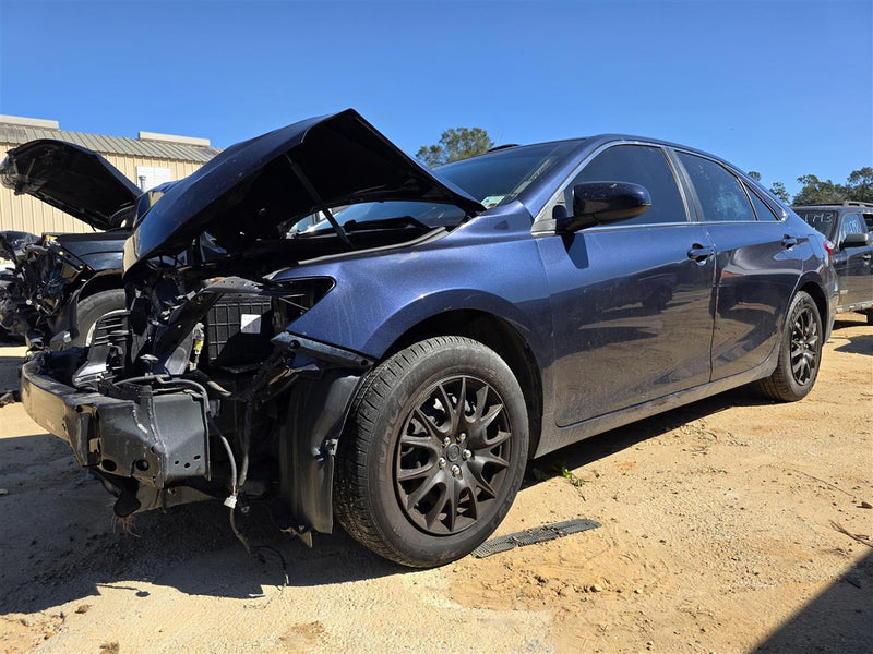 Donor vehicle 2017 Toyota Camry (Stock #261801)