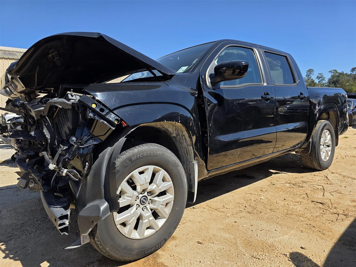Donor vehicle 2022 Nissan Frontier (Stock #261802)