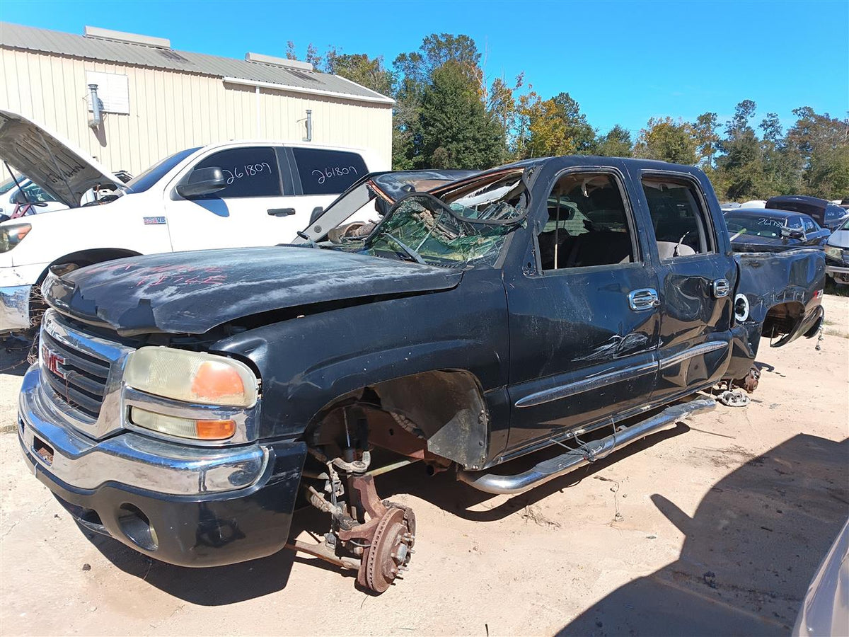 Donor vehicle 2004 GMC Sierra 1500 (Stock #261808)