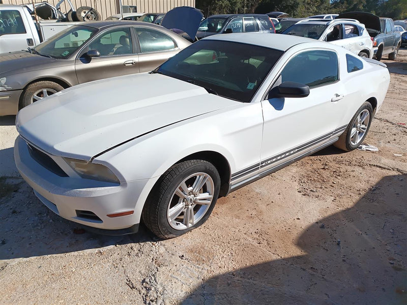 Donor vehicle 2010 Ford Mustang (Stock #261812)
