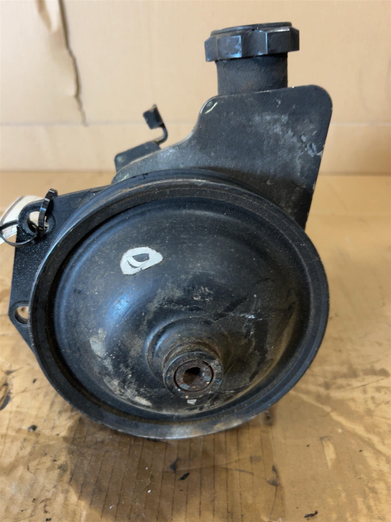 2007 2008 2009 2010 Chevrolet Silverado 2500, Chevrolet Silverado 3500, GMC Sierra 2500, GMC Sierra 3500 Power Steering Pump